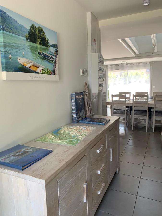Villa Catalina Анси Екстериор снимка